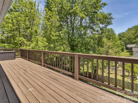 252 Oak Park Drive Clyde NC 28721