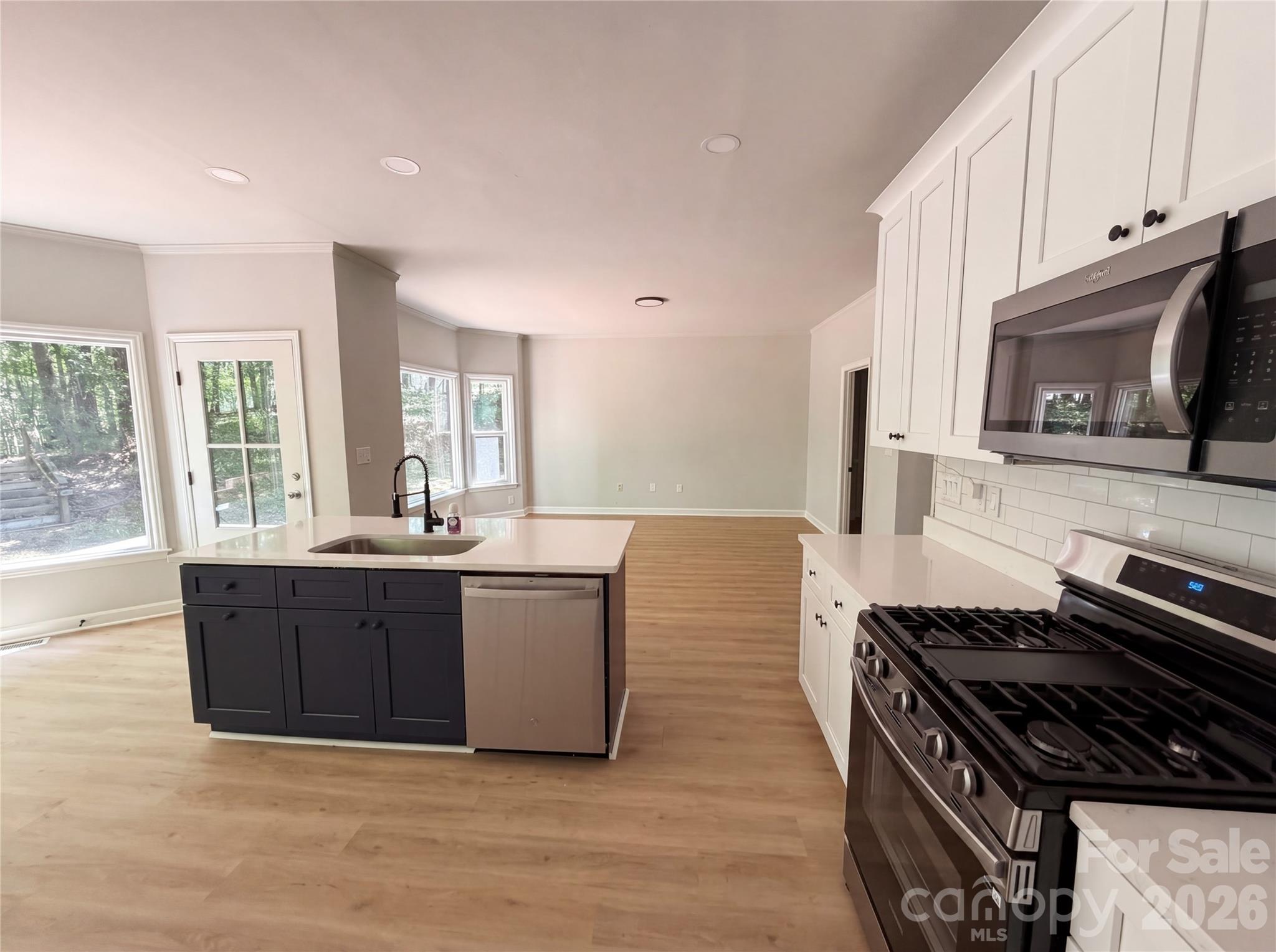 6095 Coral View Drive Harrisburg NC 28075
