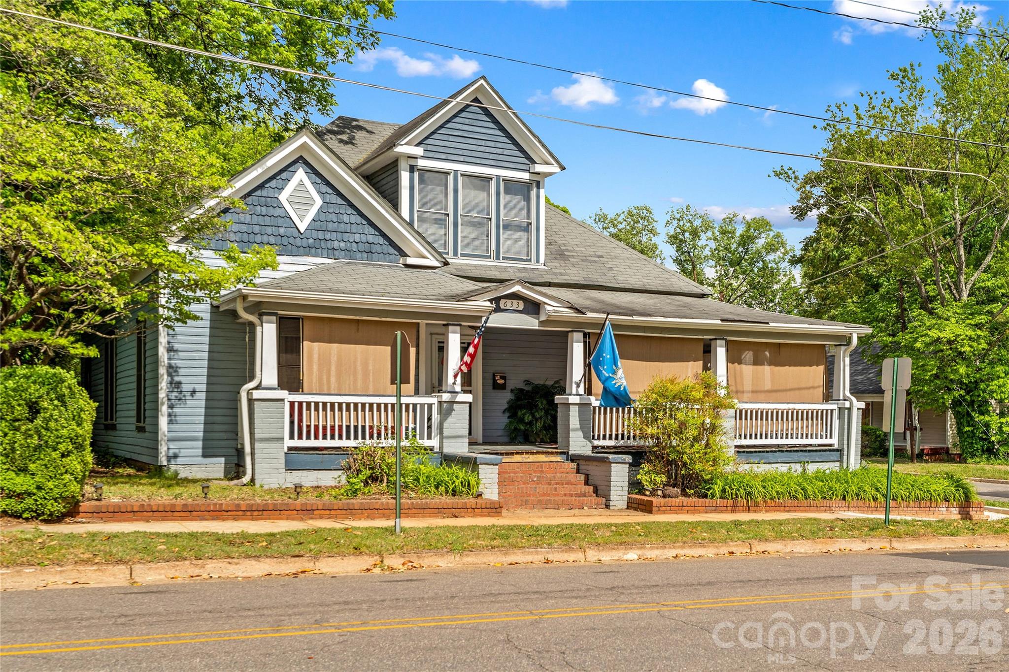 633 S Race Street Statesville NC 28677