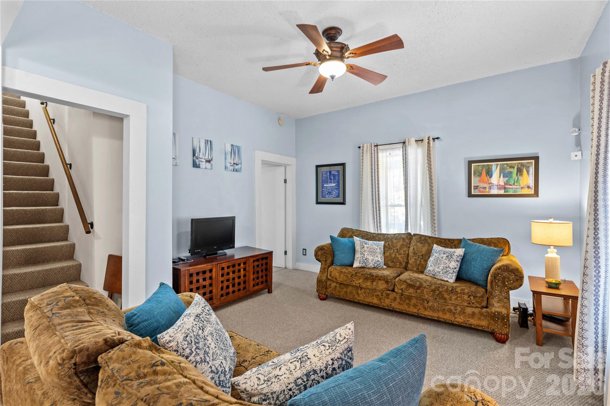 633 S Race Street Statesville NC 28677