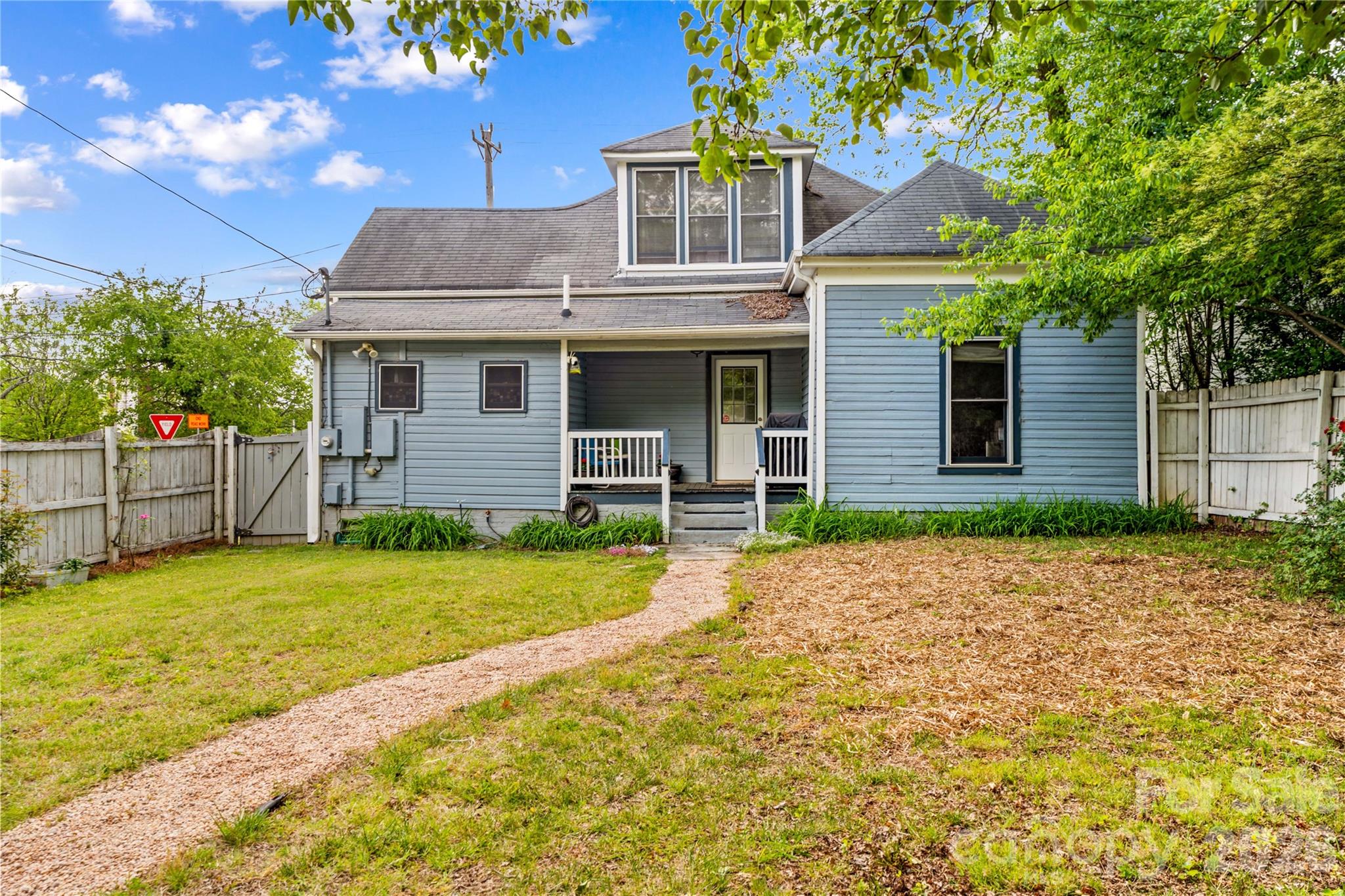 633 S Race Street Statesville NC 28677