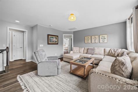 2862 Creekview Drive Waxhaw NC 28173