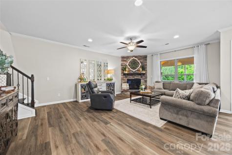 2862 Creekview Drive Waxhaw NC 28173