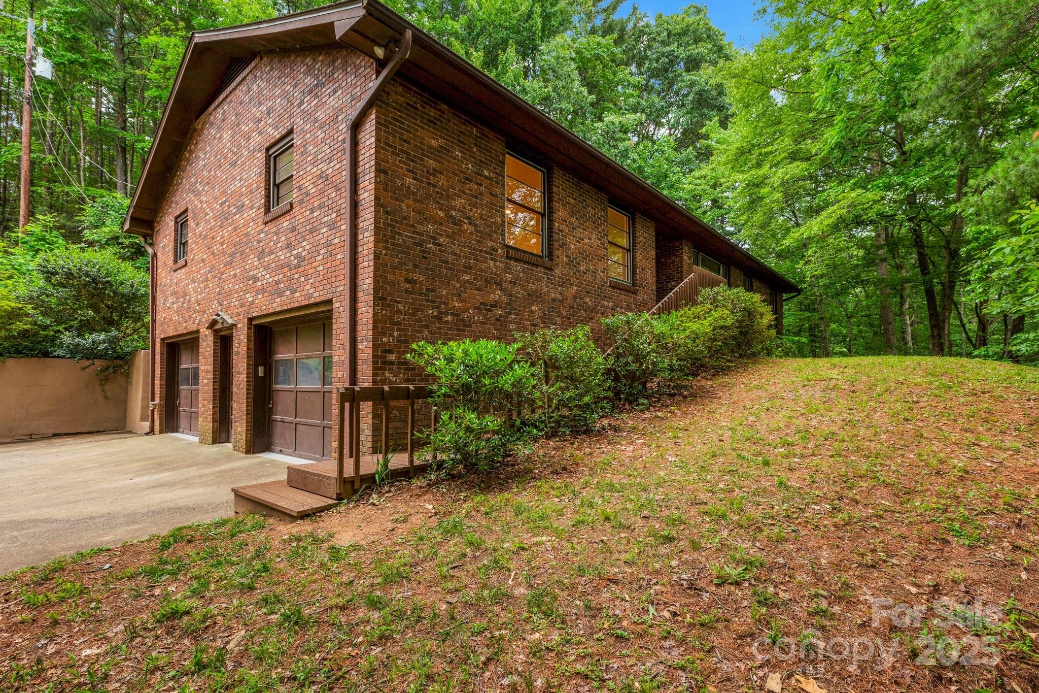 137 Flynn Branch Road Asheville NC 28804