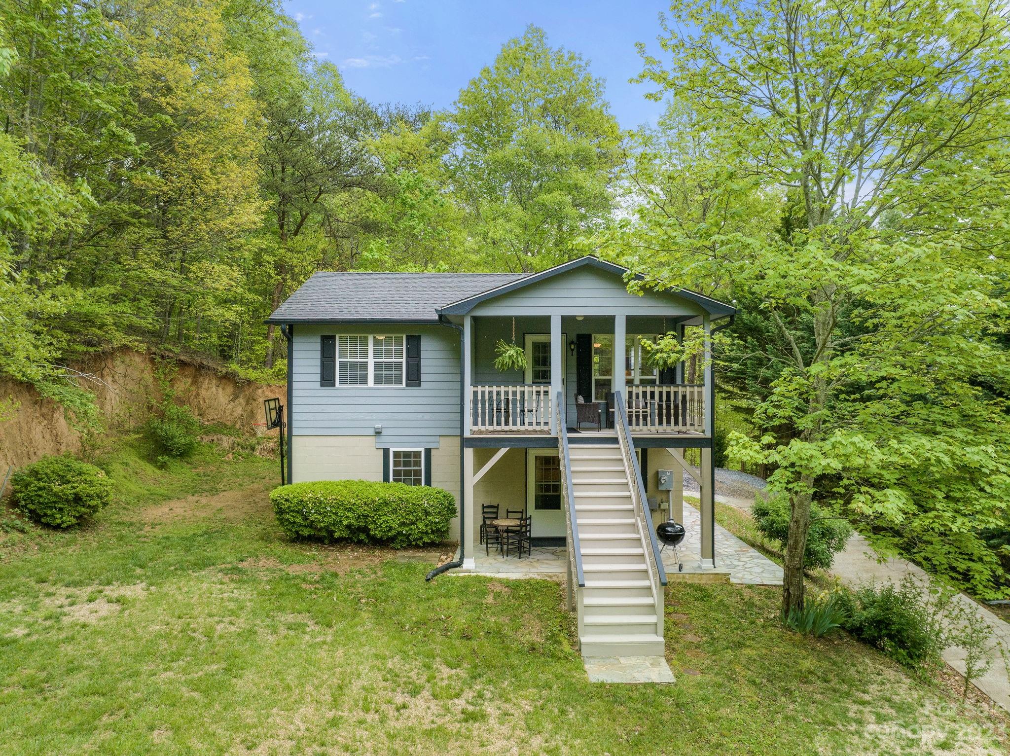 71 Huntington Drive Swannanoa NC 28778