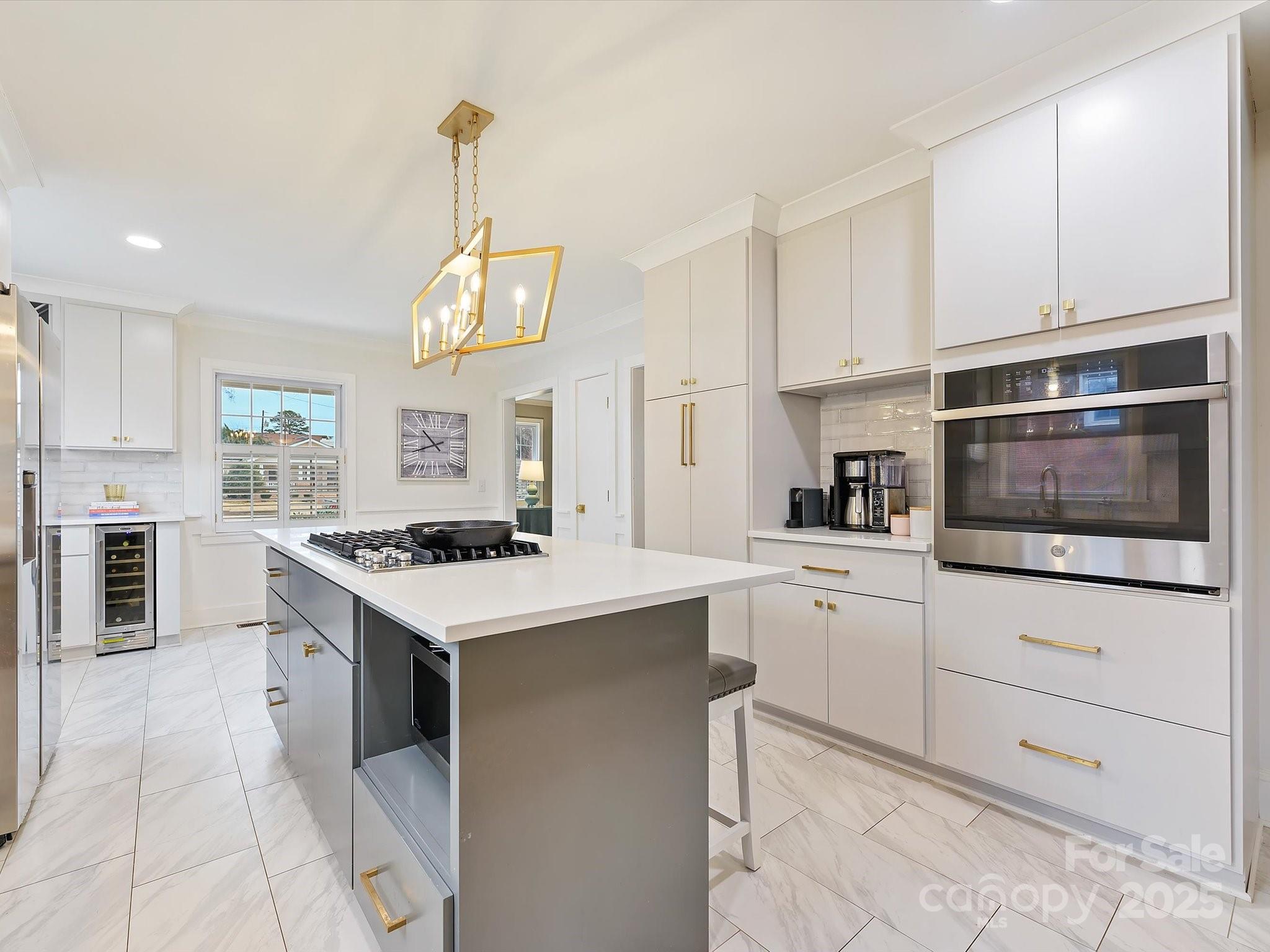 734 Poindexter Drive Charlotte NC 28209