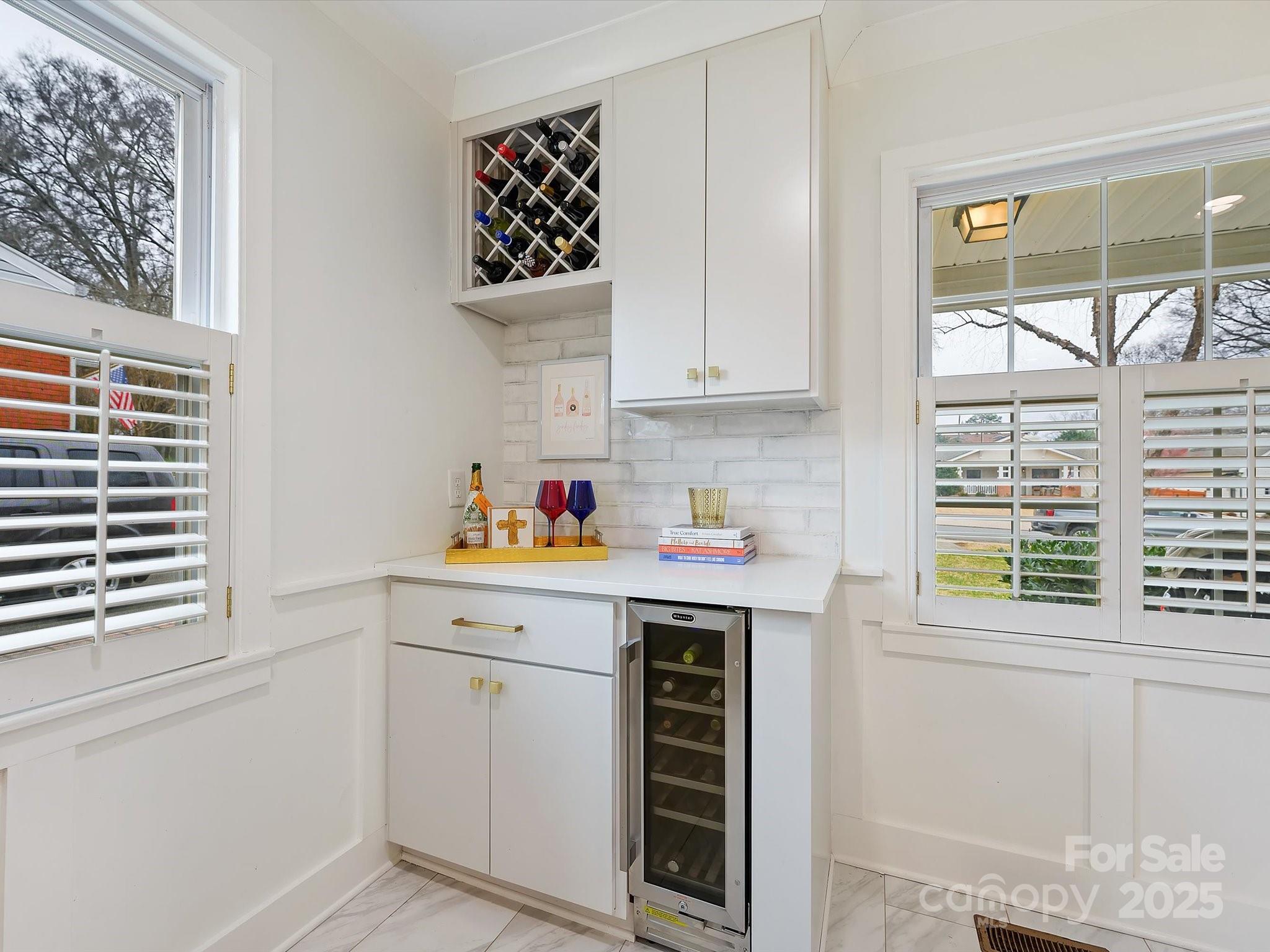 734 Poindexter Drive Charlotte NC 28209