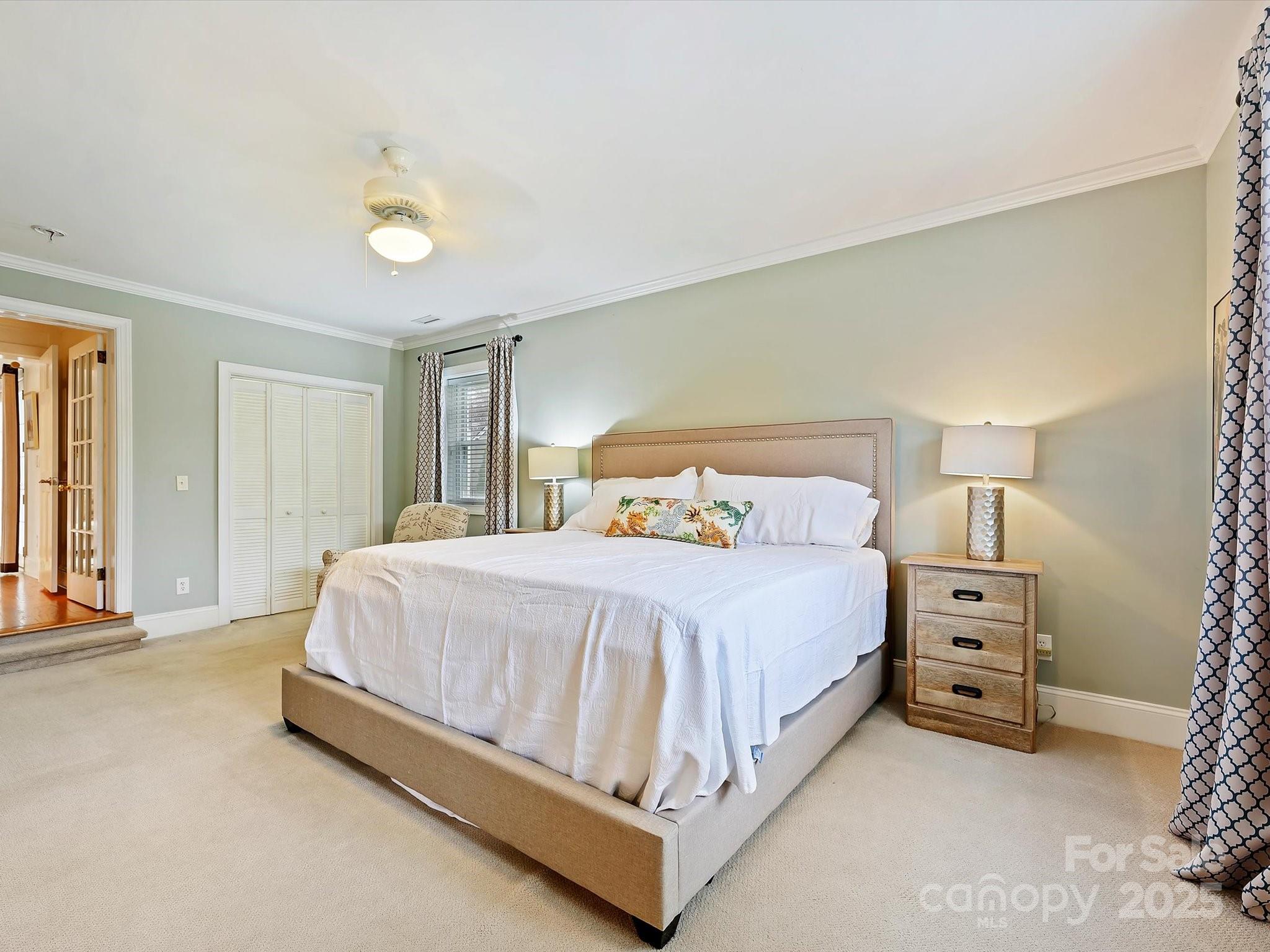 734 Poindexter Drive Charlotte NC 28209
