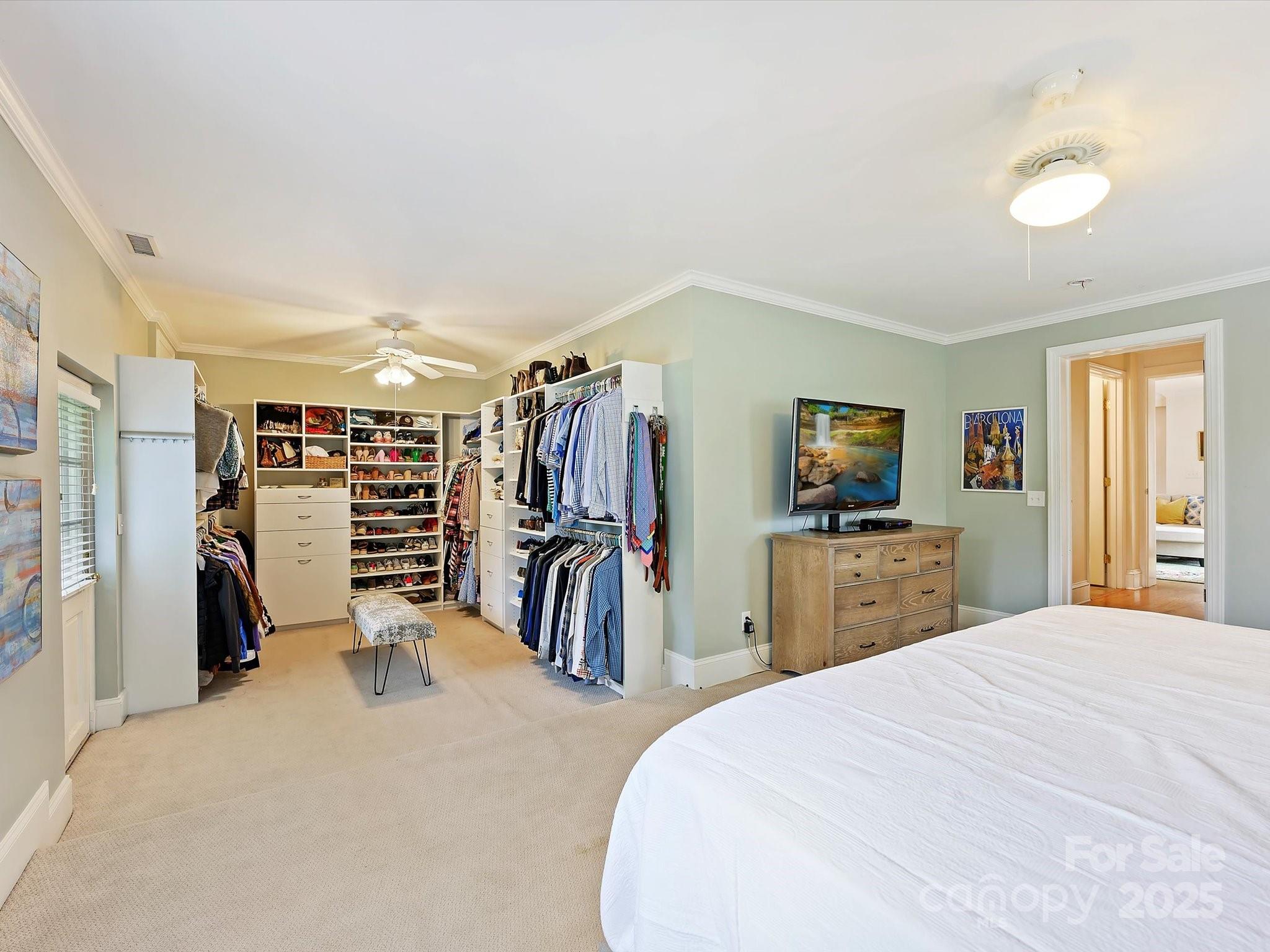 734 Poindexter Drive Charlotte NC 28209
