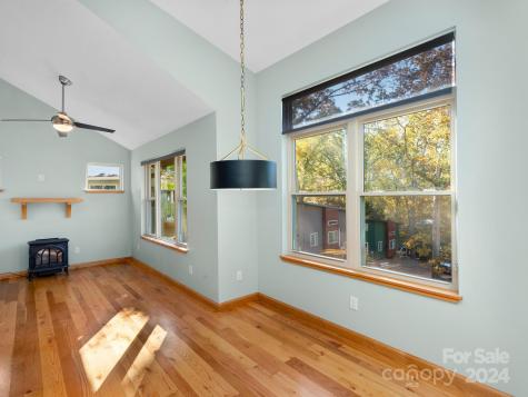 9 Wellspring Lane Asheville NC 28806