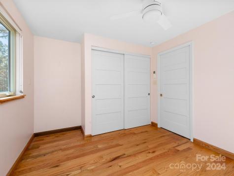 9 Wellspring Lane Asheville NC 28806