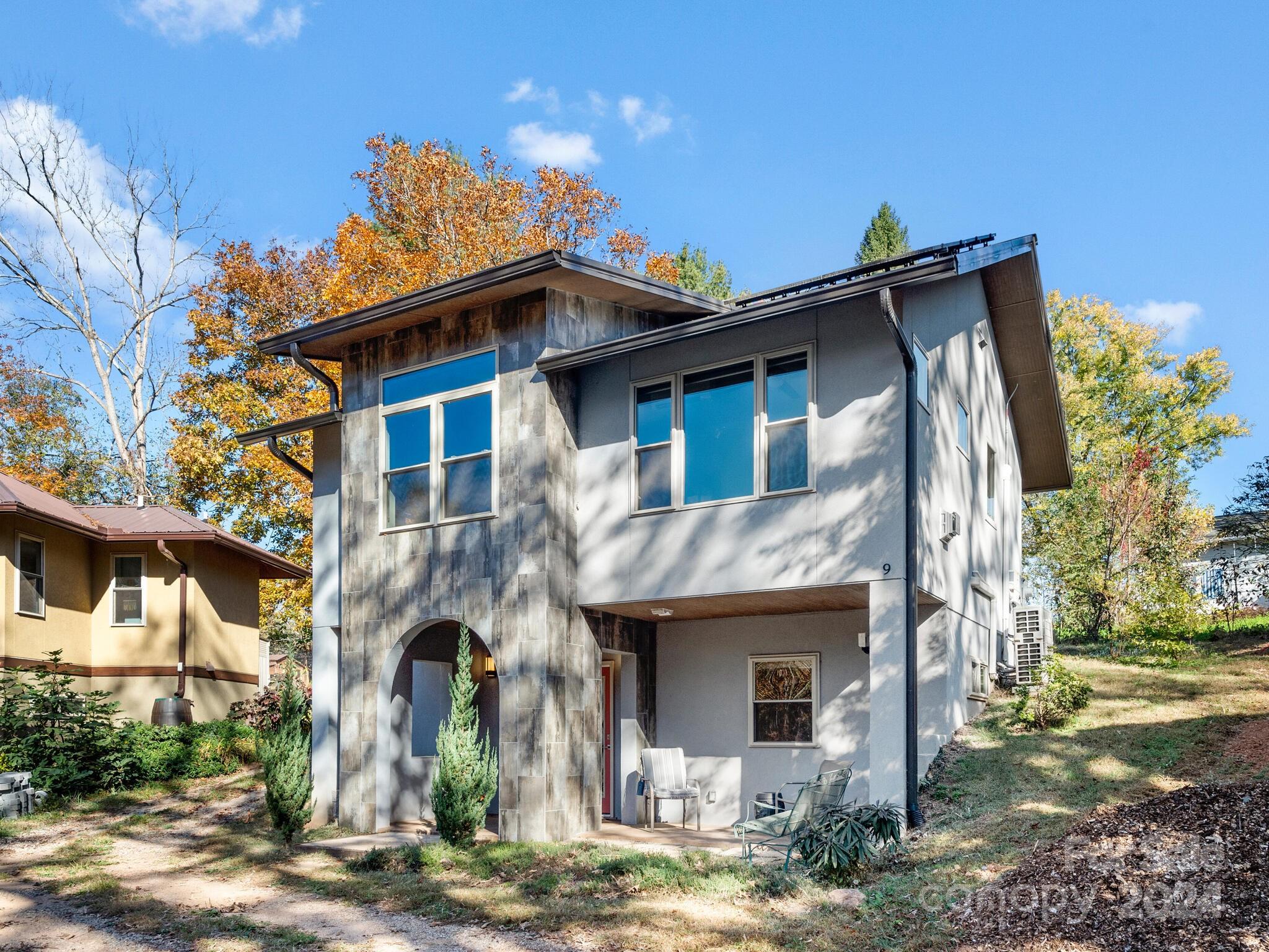 9 Wellspring Lane Asheville NC 28806