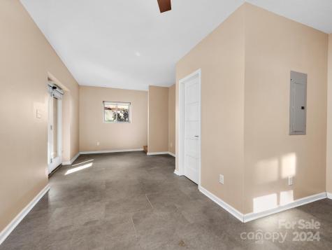 9 Wellspring Lane Asheville NC 28806