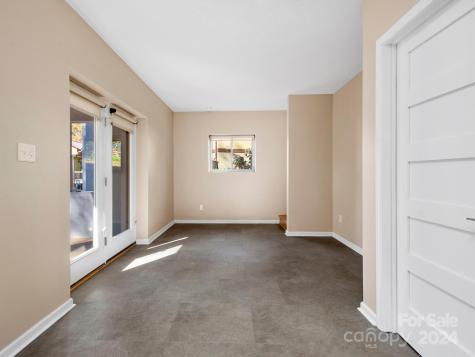 9 Wellspring Lane Asheville NC 28806