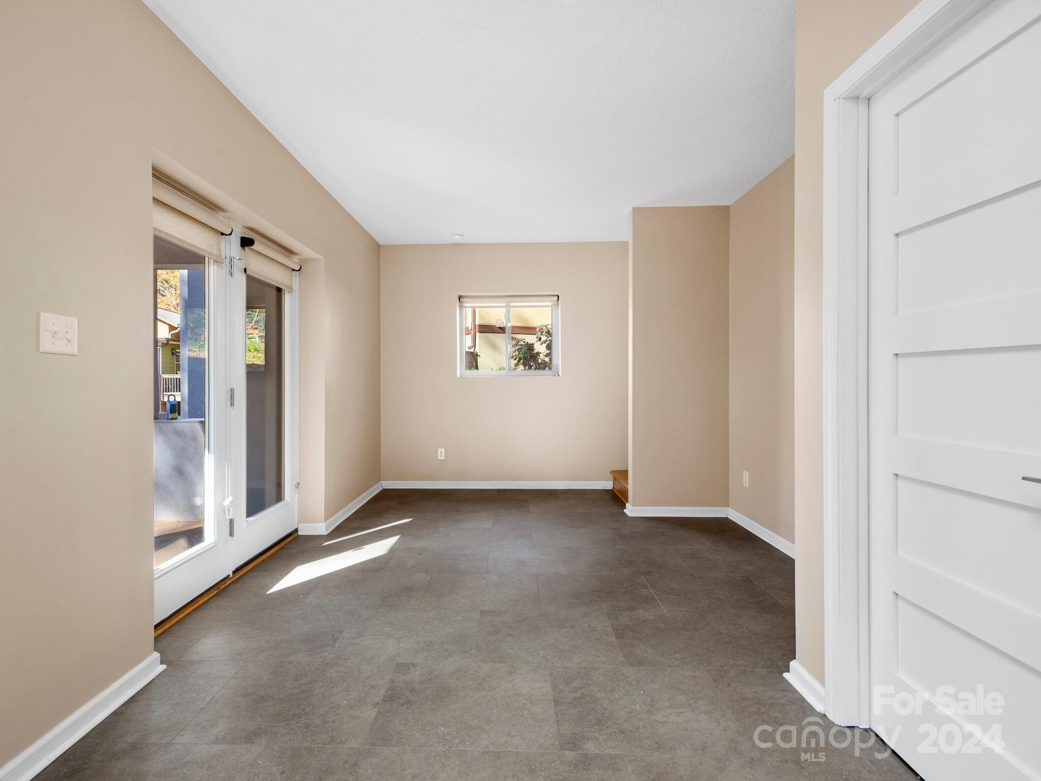 9 Wellspring Lane Asheville NC 28806