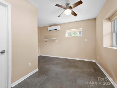 9 Wellspring Lane Asheville NC 28806