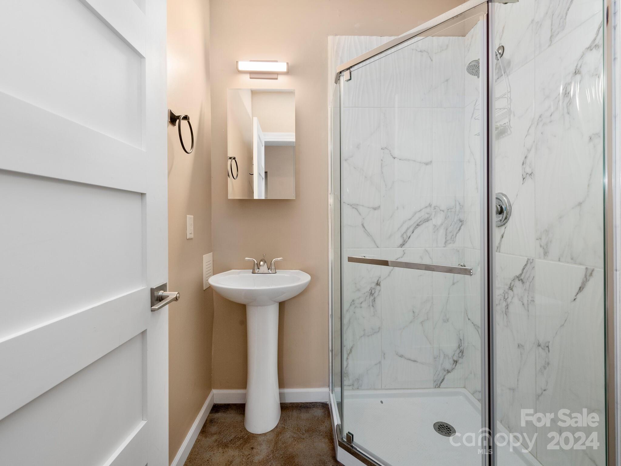 9 Wellspring Lane Asheville NC 28806