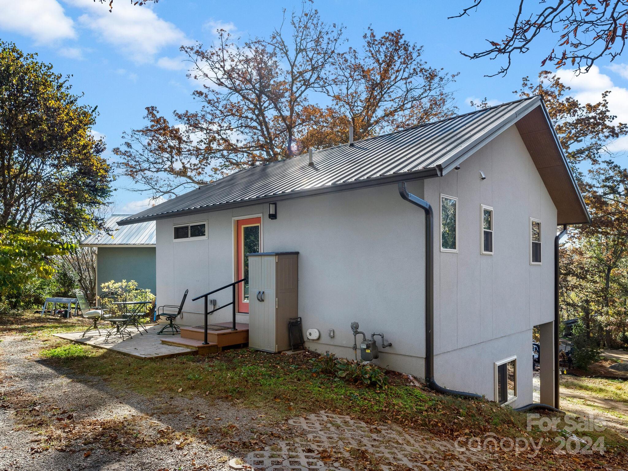 9 Wellspring Lane Asheville NC 28806