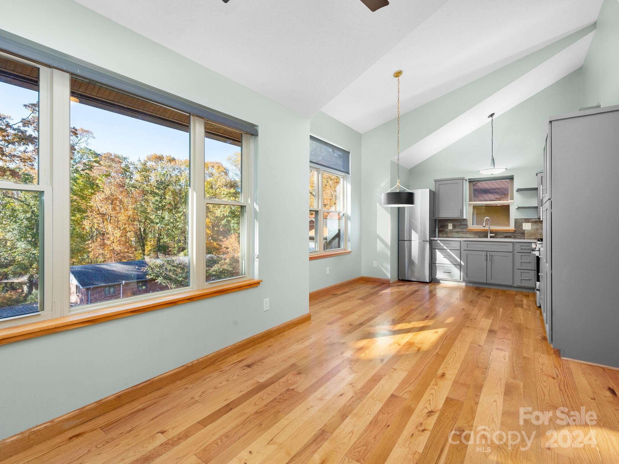 9 Wellspring Lane Asheville NC 28806