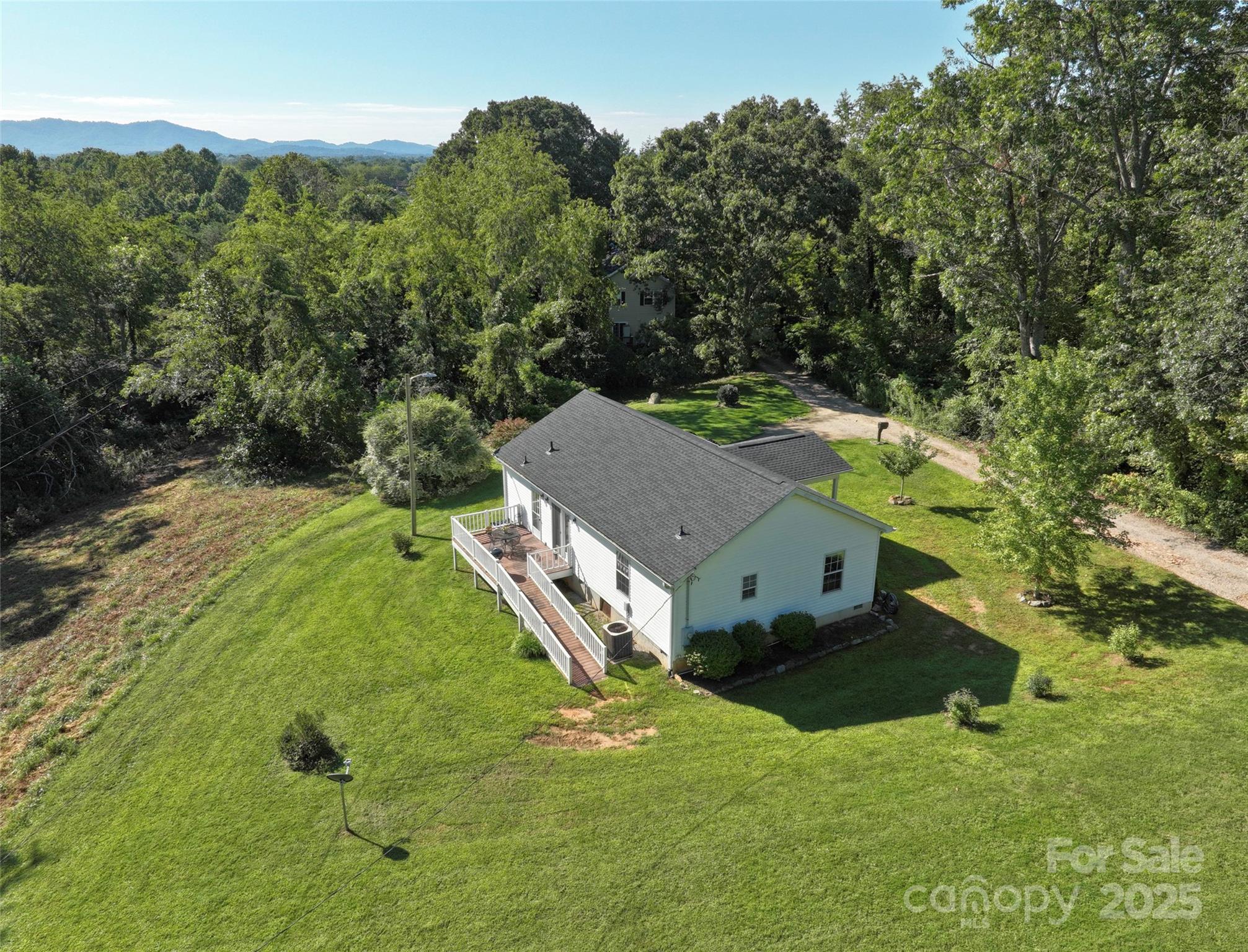 9 Sun Ridge Road Asheville NC 28806