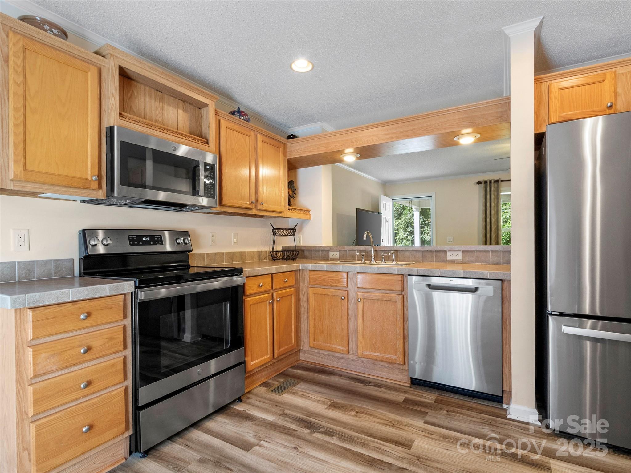 9 Sun Ridge Road Asheville NC 28806