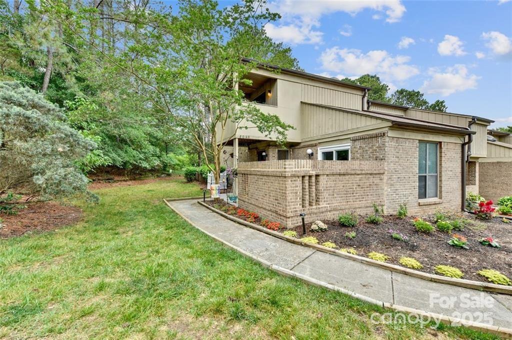 8049 Charter Oak Lane Charlotte NC 28226