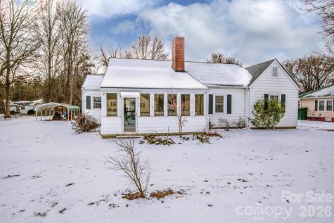 198 Center Street Cooleemee NC 27014
