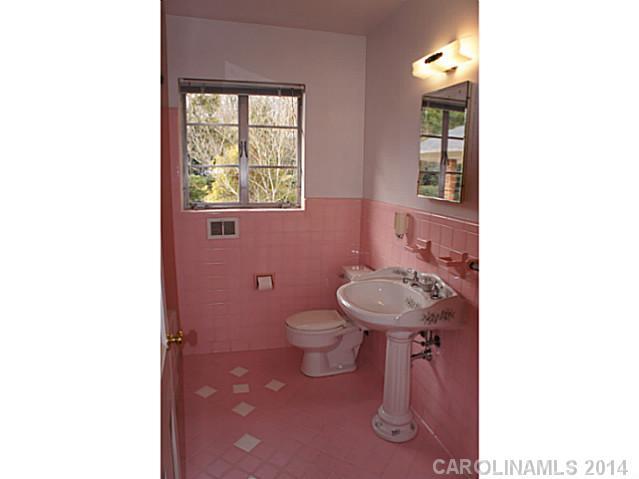 3734 Warrington Drive Charlotte NC 28211