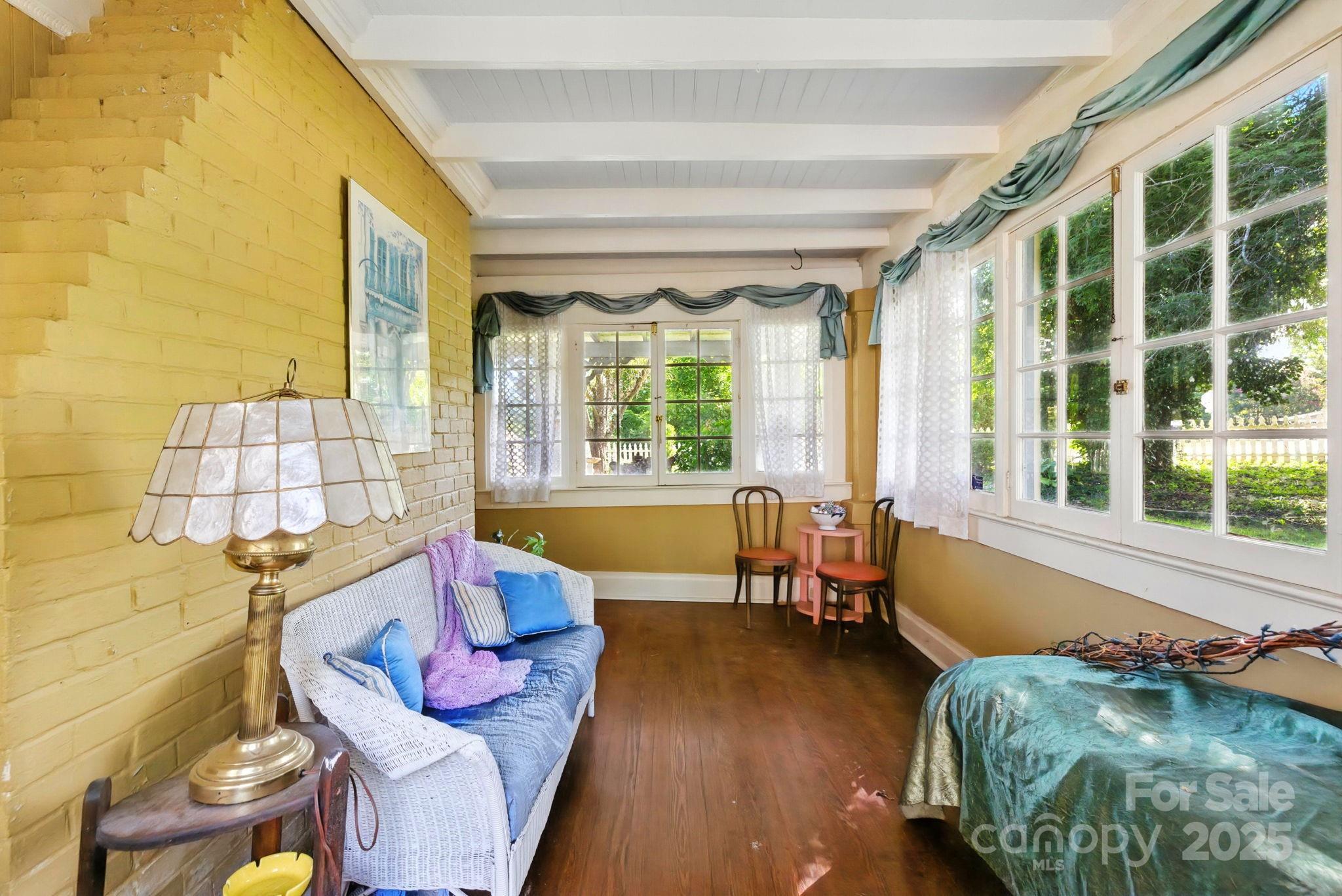 317 Courtland Boulevard Hendersonville NC 28791