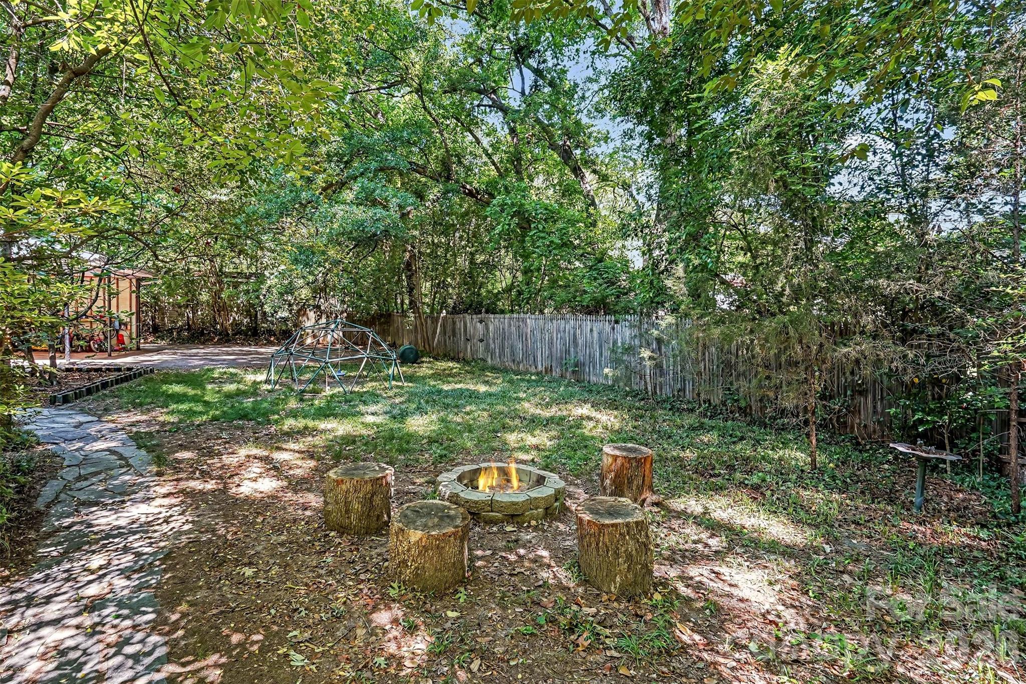 812 Saint Michaels Lane Gastonia NC 28052