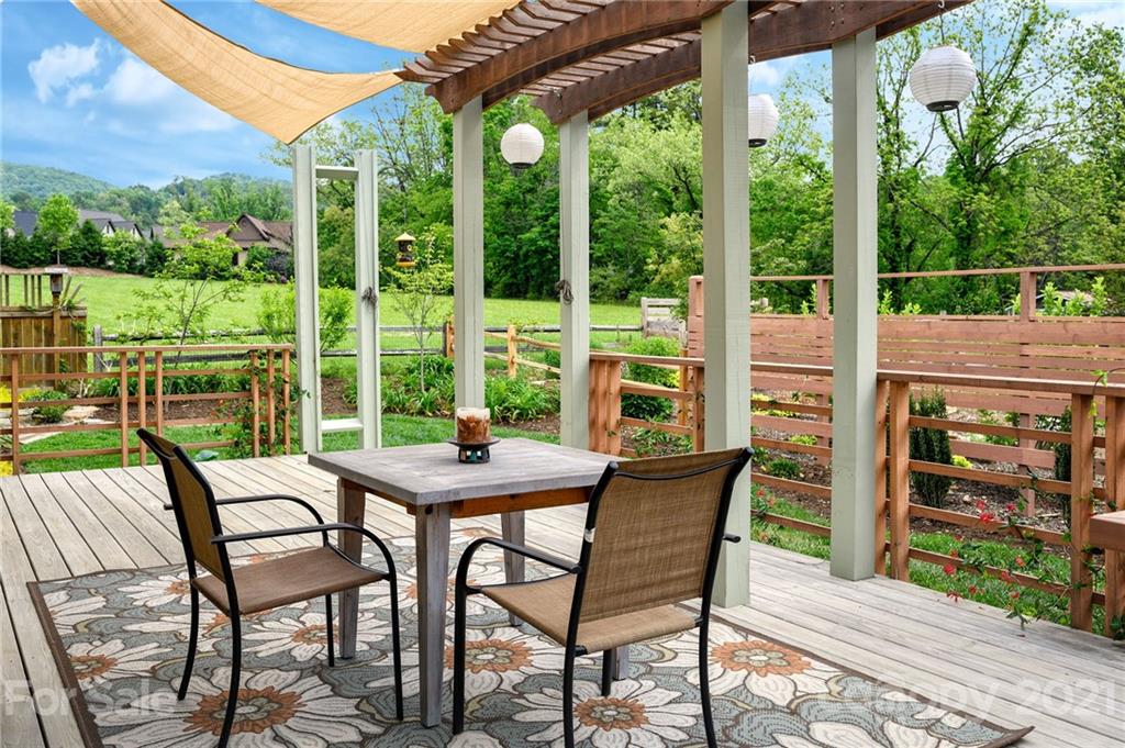 23 Elk Mountain Scenic Highway Asheville NC 28804