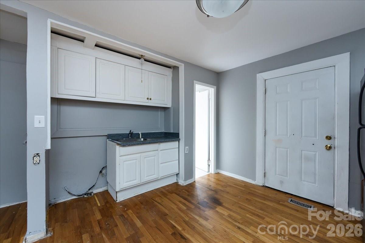 1628 Eastway Drive Charlotte NC 28205