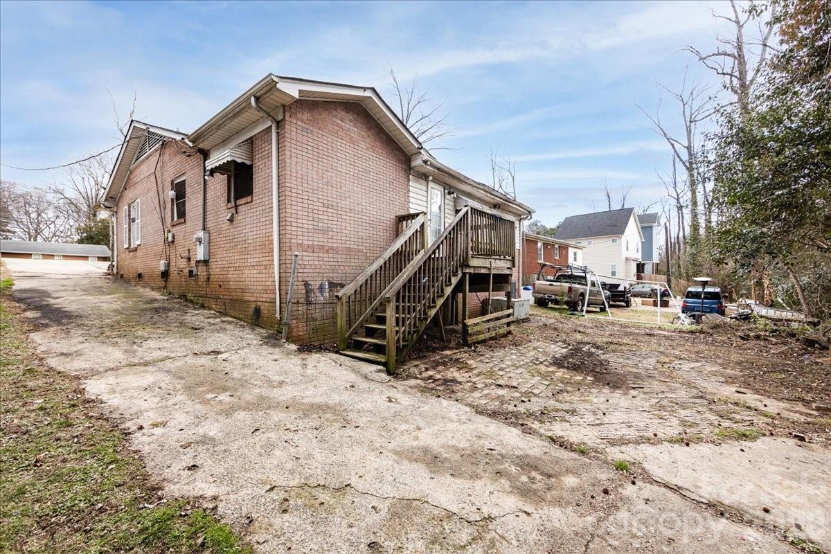 1628 Eastway Drive Charlotte NC 28205
