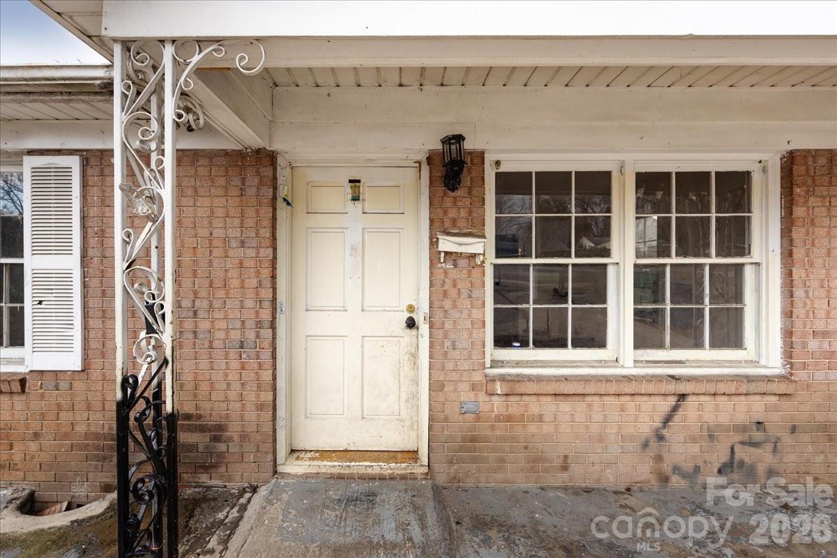 1628 Eastway Drive Charlotte NC 28205