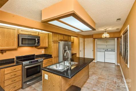 111 Cloverleaf Lane Asheville NC 28803