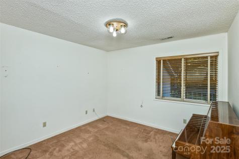 111 Cloverleaf Lane Asheville NC 28803