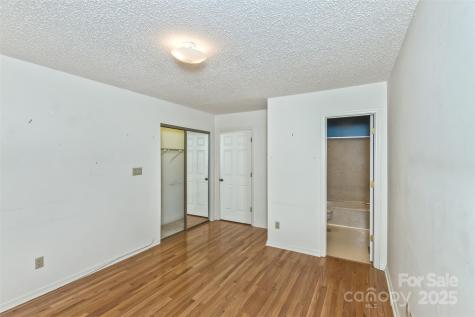 111 Cloverleaf Lane Asheville NC 28803