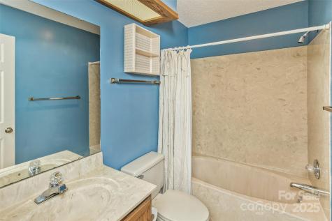 111 Cloverleaf Lane Asheville NC 28803