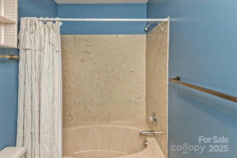 111 Cloverleaf Lane Asheville NC 28803