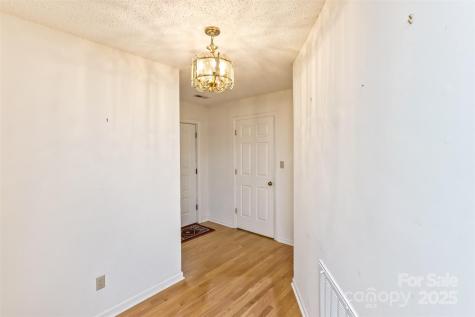 111 Cloverleaf Lane Asheville NC 28803