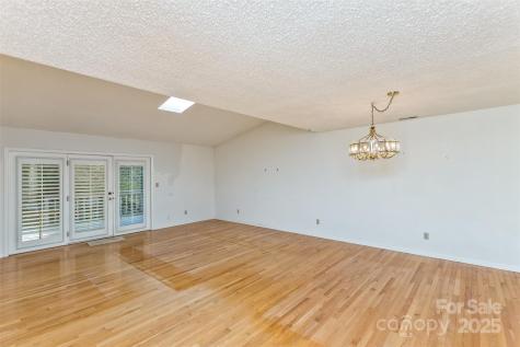 111 Cloverleaf Lane Asheville NC 28803