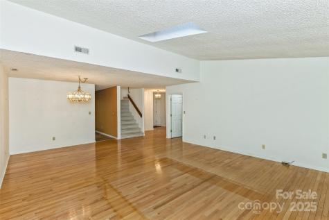 111 Cloverleaf Lane Asheville NC 28803