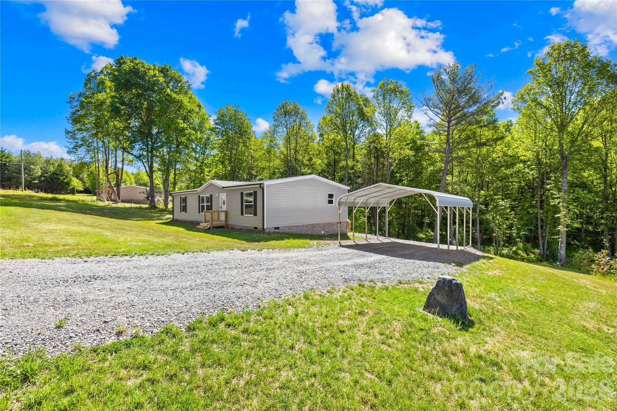 251 Center Lane Thurmond NC 28683