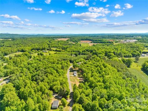 251 Center Lane Thurmond NC 28683