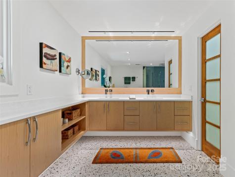 5 Brookside Road Asheville NC 28803