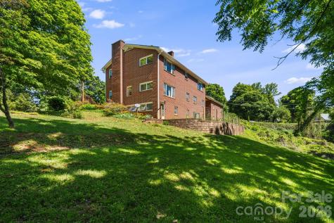 284 Chestnut Street Mars Hill NC 28754