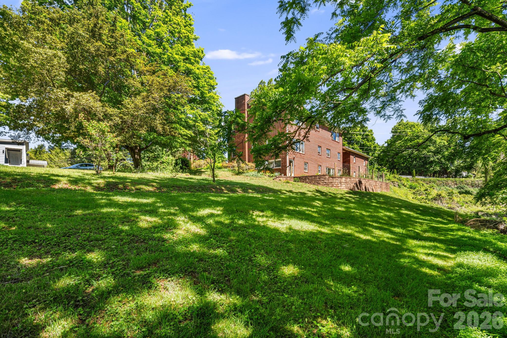 284 Chestnut Street Mars Hill NC 28754