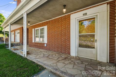 284 Chestnut Street Mars Hill NC 28754