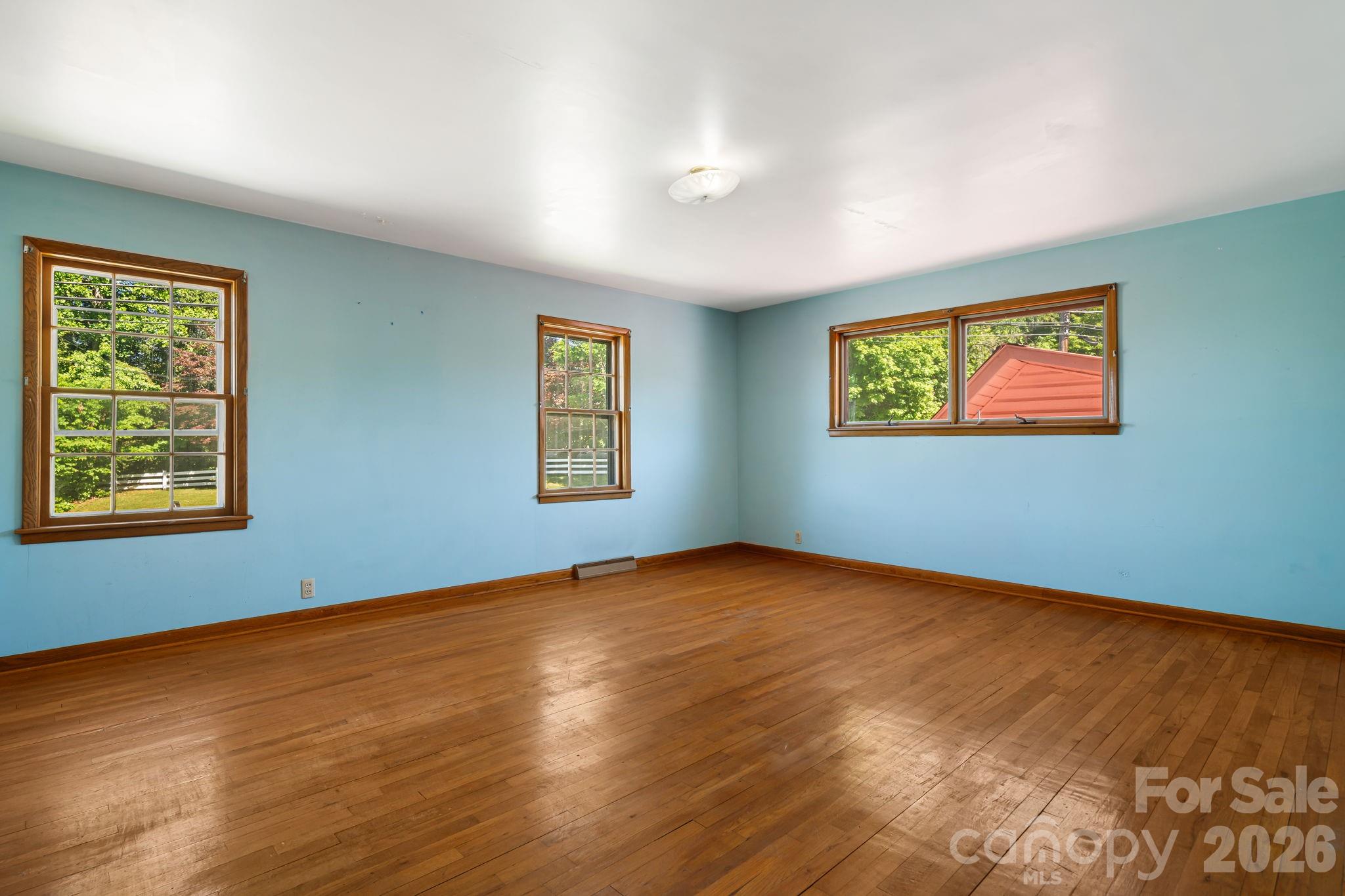 284 Chestnut Street Mars Hill NC 28754