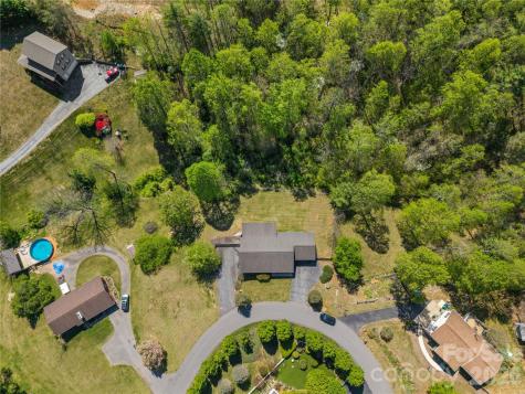 335 Hemlock Spring Trail Weaverville NC 28787